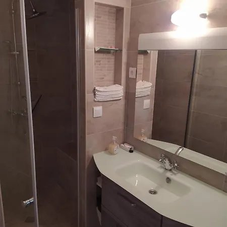 Marvel-nyaralo イゴル