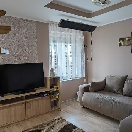 Marvel-nyaralo イゴル