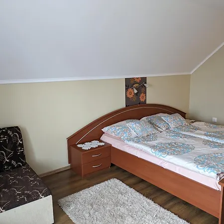 別荘 Marvel-nyaralo *